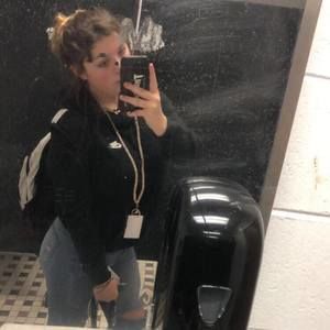 Meet your Posher, Maya